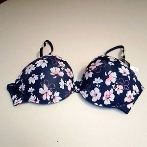 NWT 36C Floral Print Bra